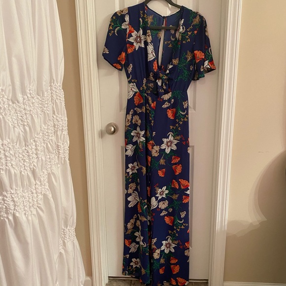 Floral tie front jumpsuit - Picture 1 of 3